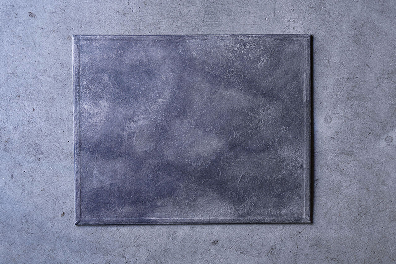 Wataru Hatano Tray 360x450 GY