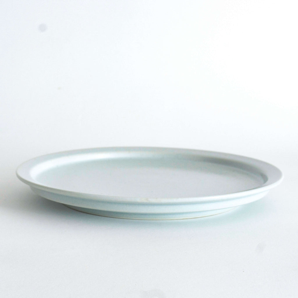 弥左エ門窯 7寸平皿 古白磁 – 雨晴/AMAHARE