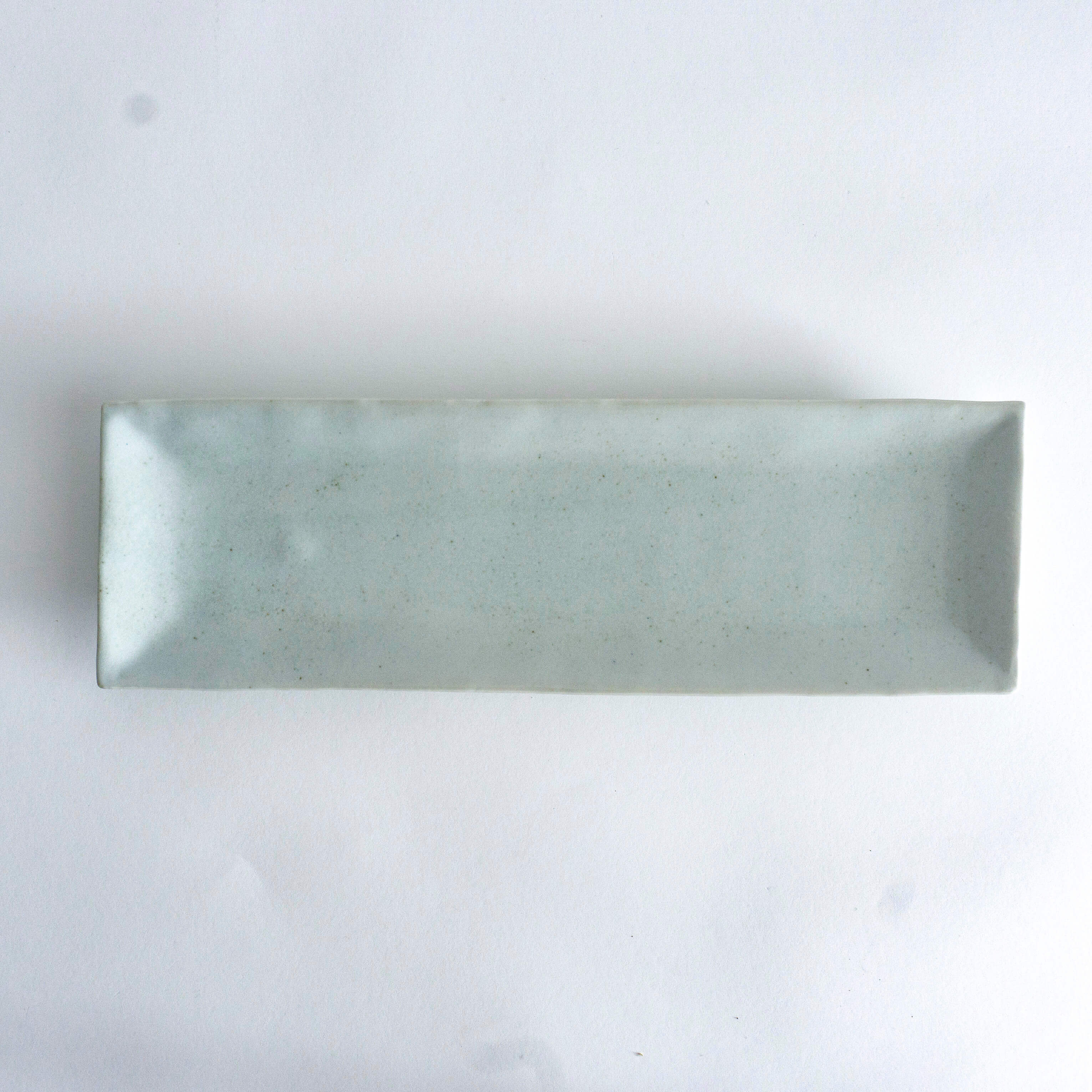 Yazaemon Kiln rectangular dish old white porcelain