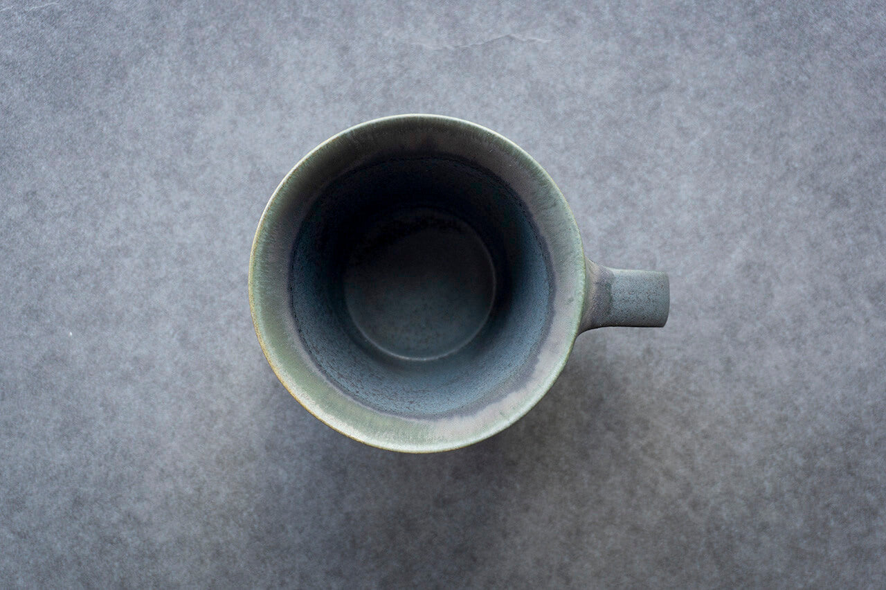 安藤由香 マグカップ 台形 NV