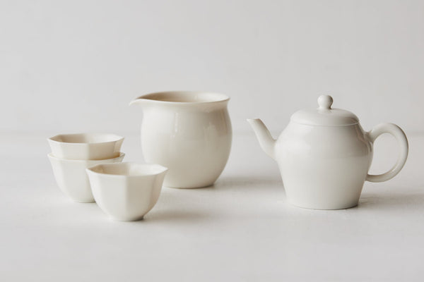 Online Exhibiton 村上雄一 × 雨晴/AMAHARE 「白の余韻」