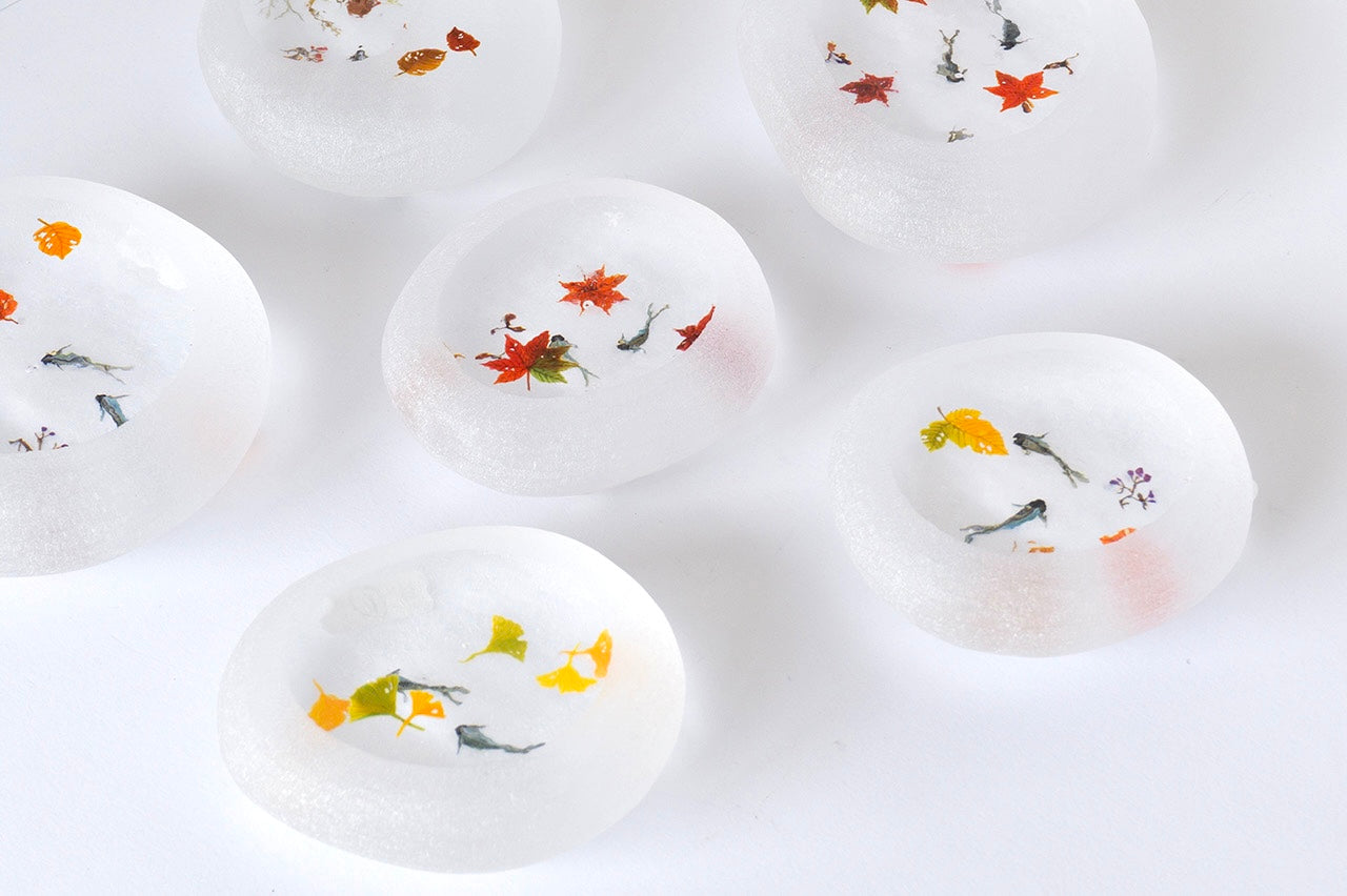 日の出ガラス工芸社・久保裕子「秋と冬の石文鎮」