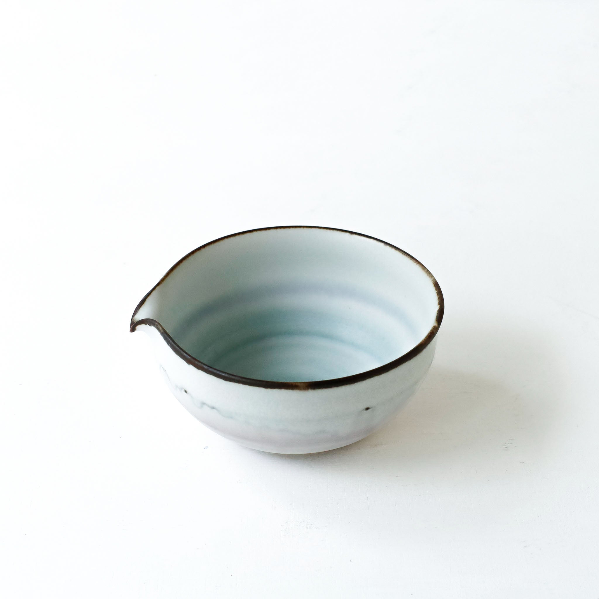 ●26-NT-10 Vessels of Color: Katakuchi (Spouted Bowl) A