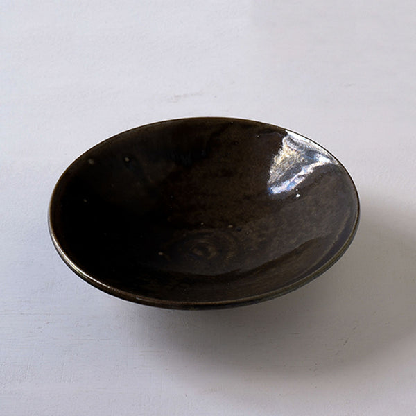 ●25-YT101 Yohen Black Karatsu Plate