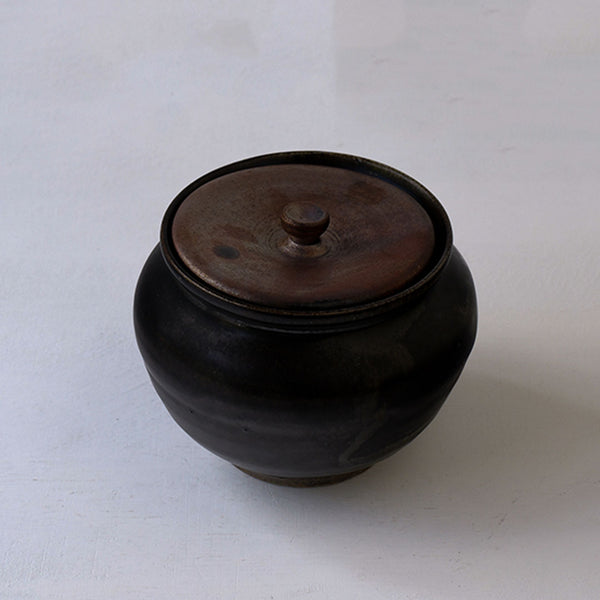●25-YT105 Black Karatsu Jar