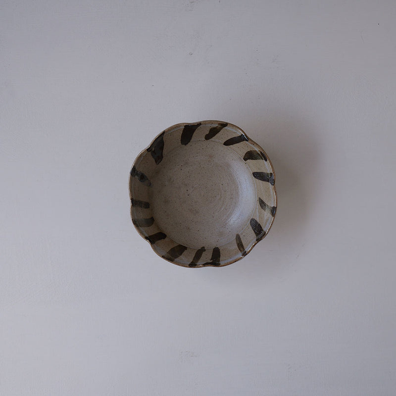●25-YT114 E-Karatsu Small Bowl