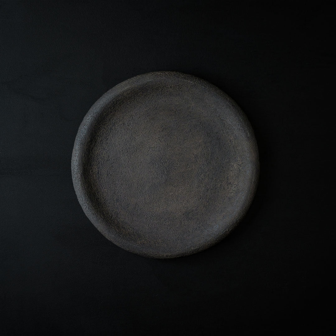 ●25-KF Sabi-urushi Reversible Plate 24cm Black