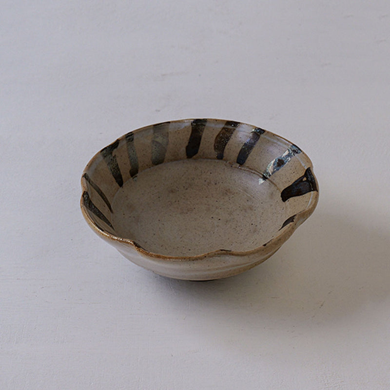 ●25-YT114 E-Karatsu Small Bowl