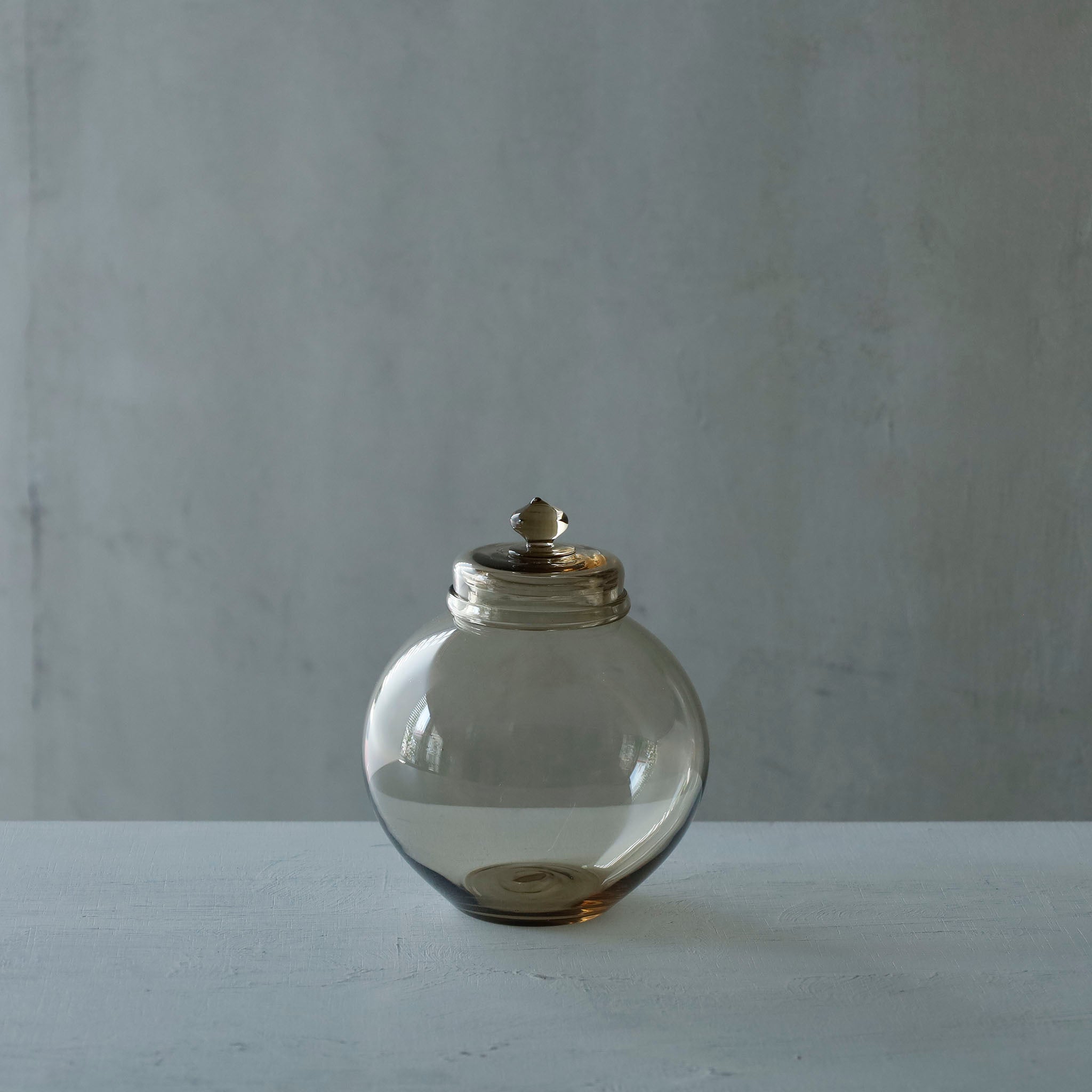●26-TE-117 Futamono (Lidded Jar) AMBER