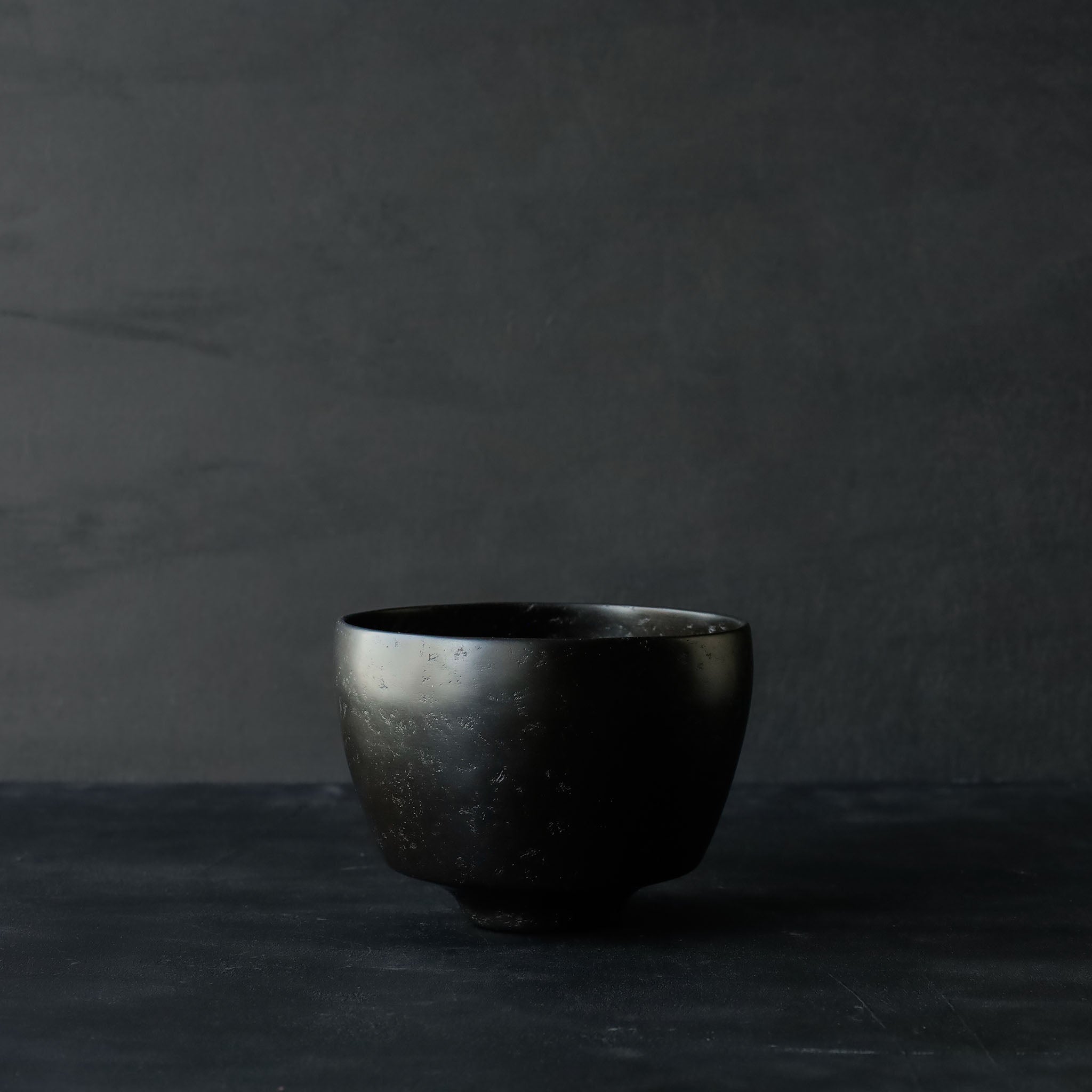 26-AS-11  Tsutsugata-wan (Cylindrical Medium Bowl) – Black