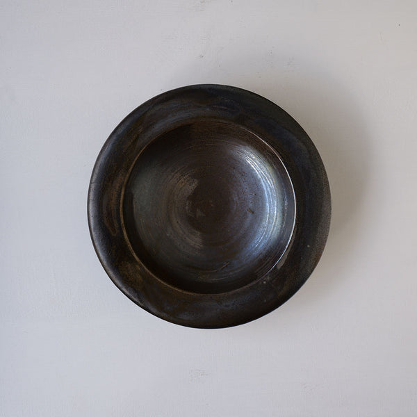 ●25-YT127 Black Karatsu Rim Plate B