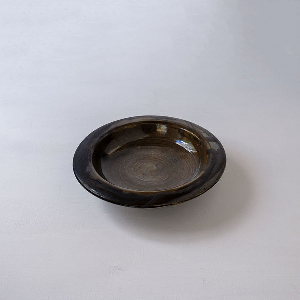 ●25-YT127 Black Karatsu Rim Plate A