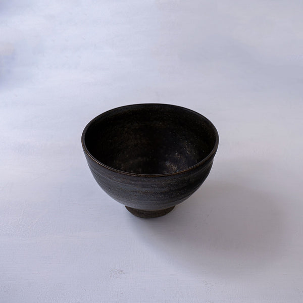 ●25-YT136 Black Karatsu Matcha Bowl