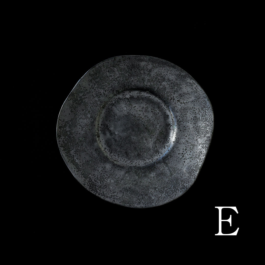 ●25-IY-13銀＆白金リムプレート（約21㎝）