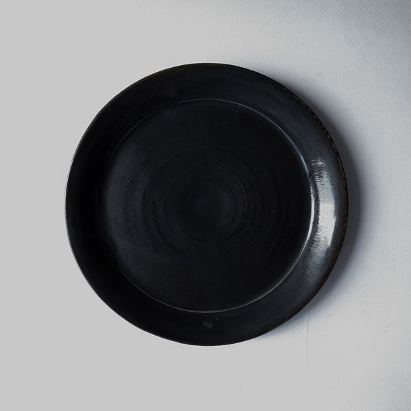 ●25-YT141 Black Karatsu Plate