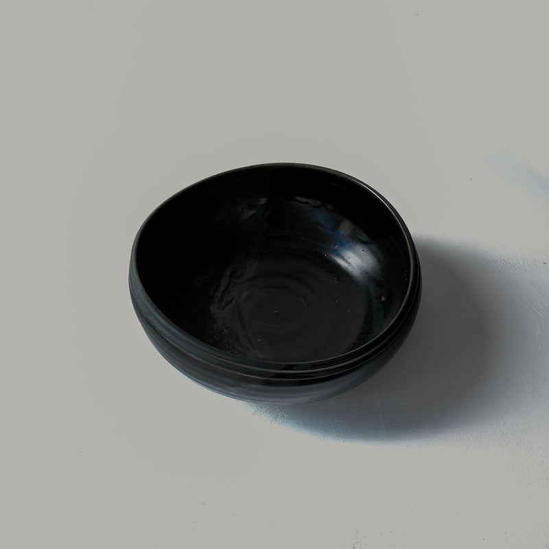 ●25-YT19 Yohen Black Karatsu Bowl