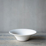 ●25-AF-19 鉢18cm 白 A