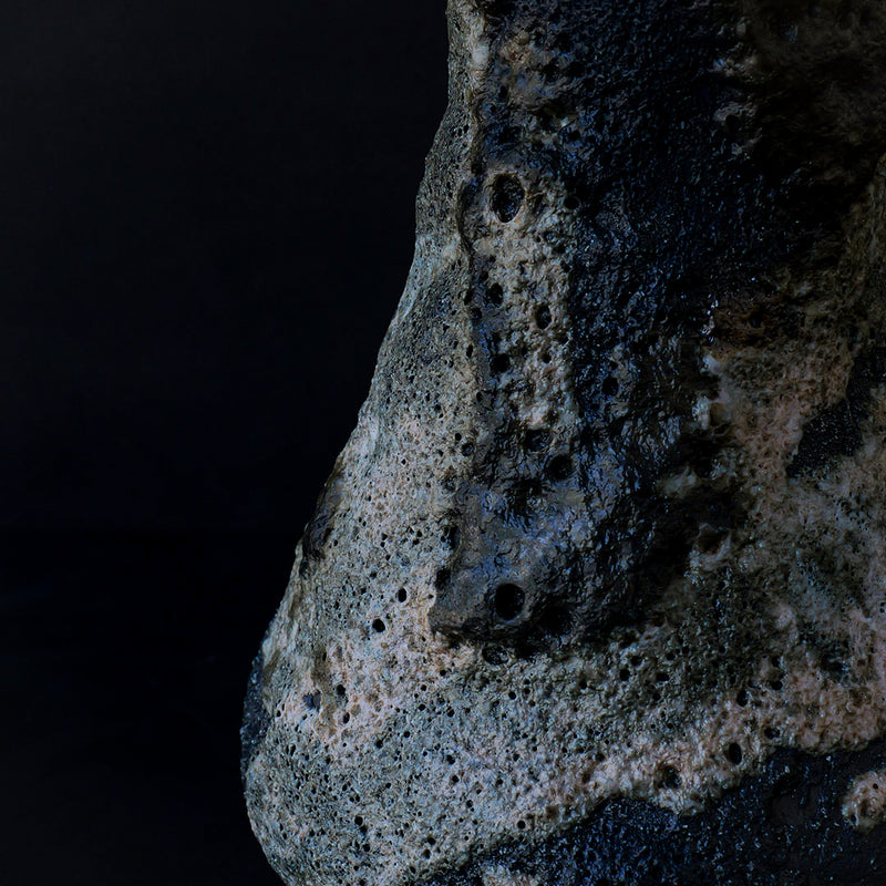 ●25-IY-2 Vase