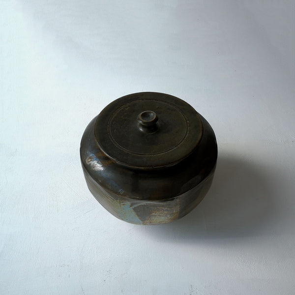 ●25-YT22 Yohen Black Karatsu Jar