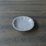 ●24-TS 24 Tomoko Sakai - White Porcelain Katauchi Fluted Rim Bowl (190mm)