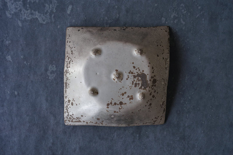 ●23-YI-30 Origami Square Plate Silver Shell