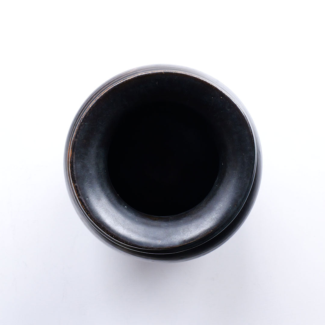 ○24-TY-32窯変黒唐津壺