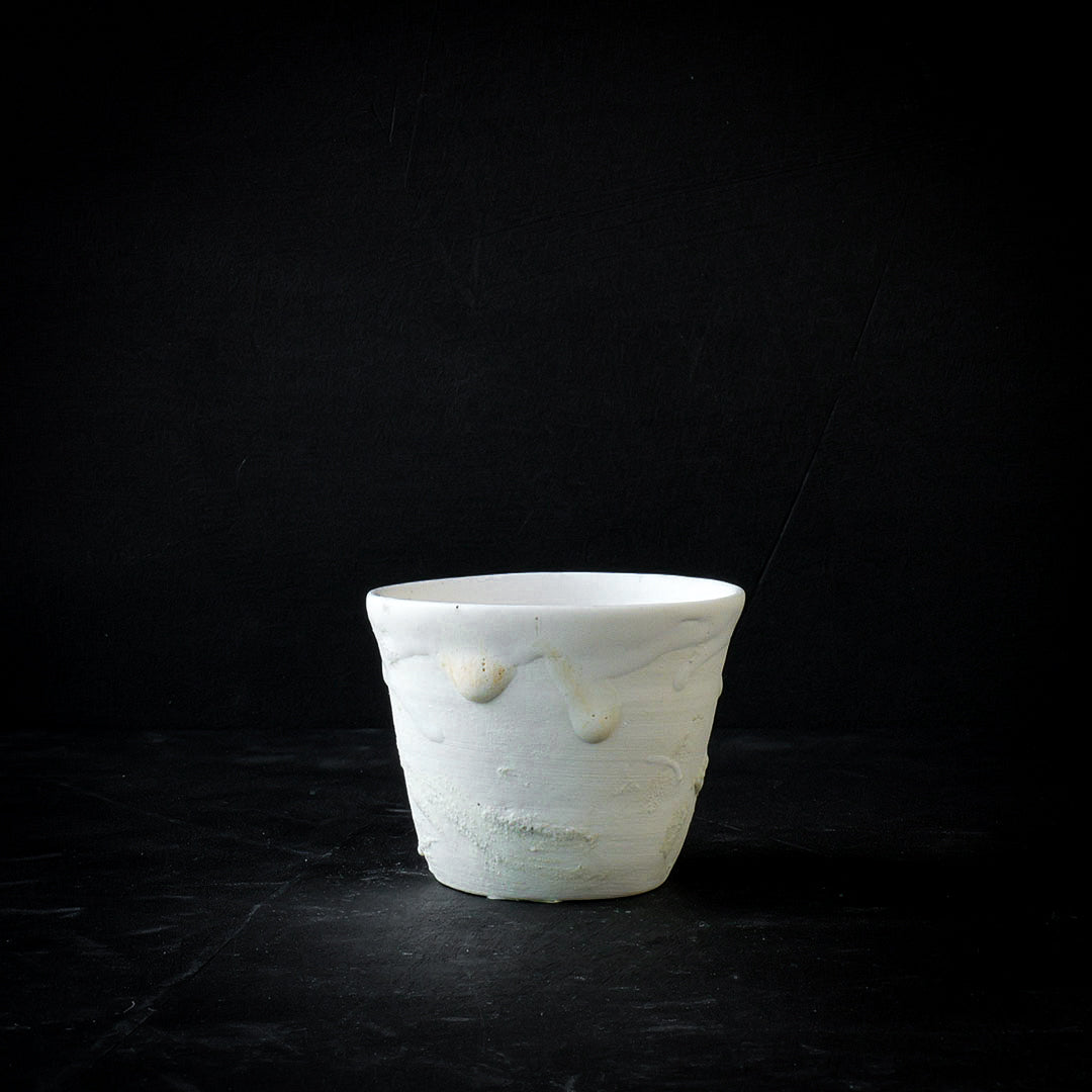 ●25-IY-33白磁フリーカップ