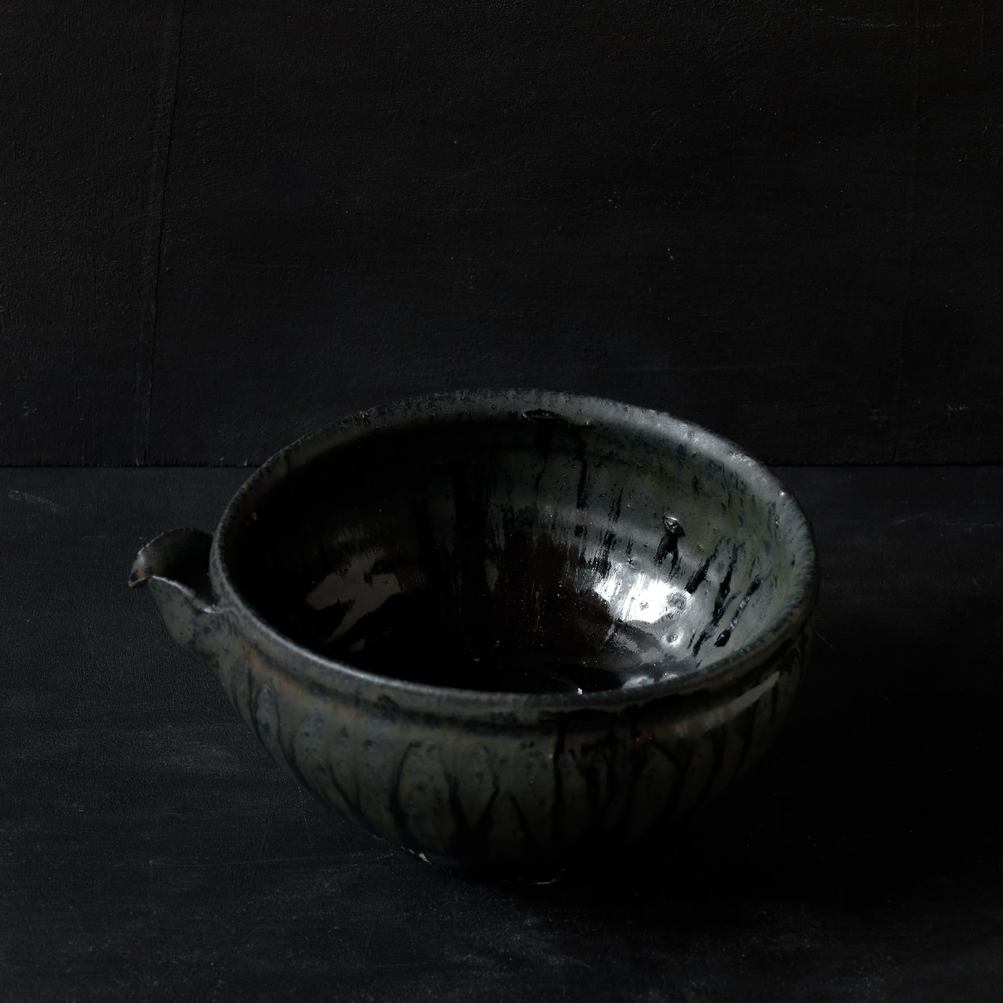 黒釉 陶器 水注 花器 7月三連休バーゲンです‼️ ○26-MK-35 片口