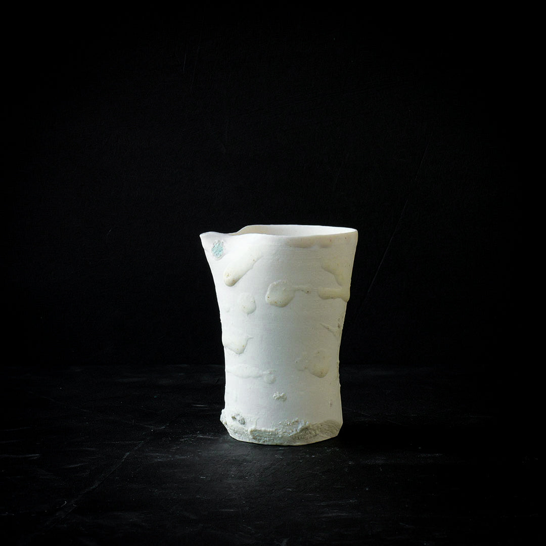 ●25-IY-37白磁筒片口