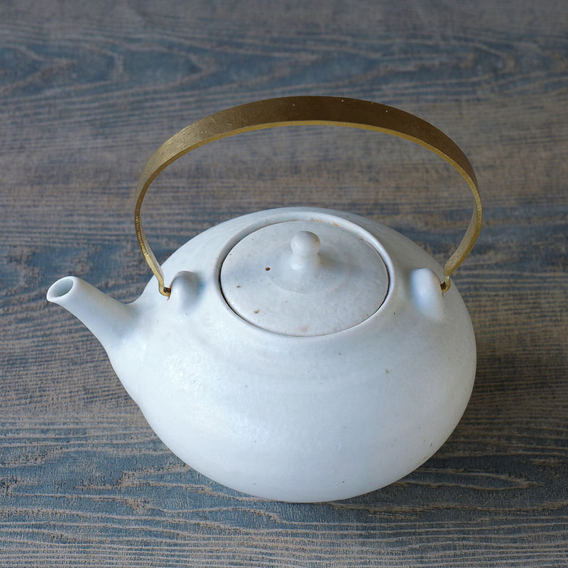 ●24-TS 38 Tomoko Sakai - White Glaze Tea Pot with Brass Handle