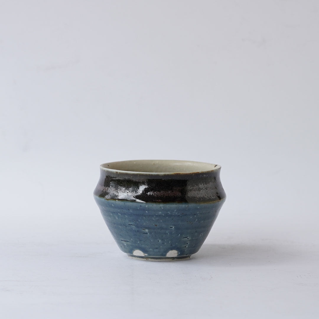 23-38 Shingo Oka Azure Underglaze Iron Painting Bowl