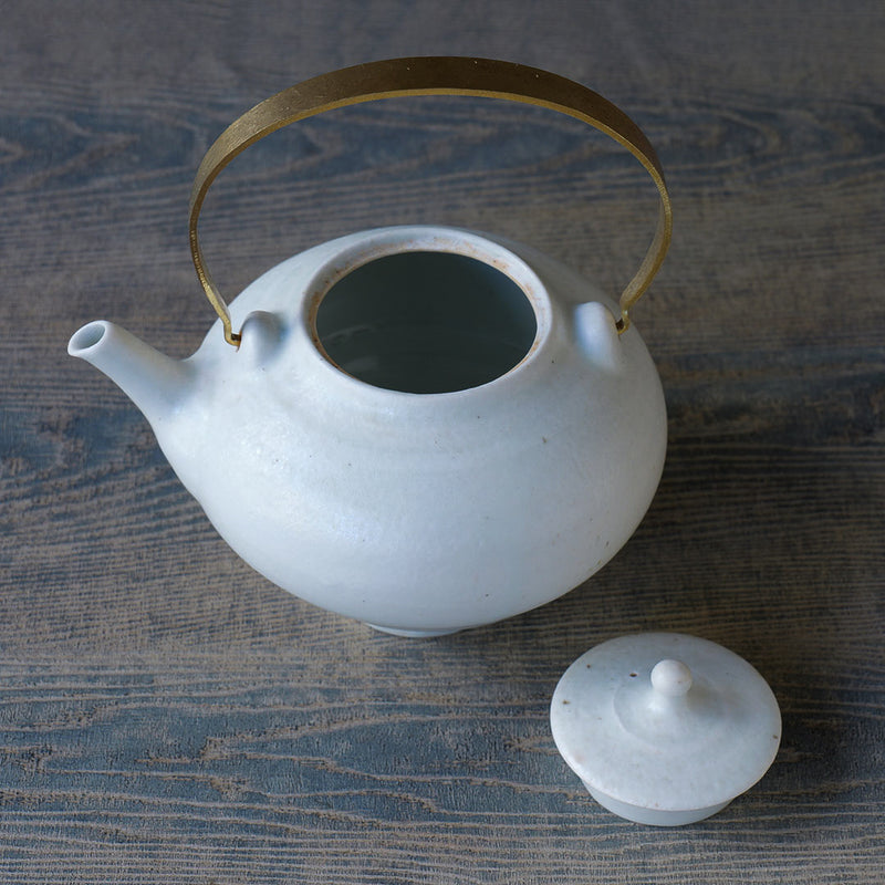 ●24-TS 38 Tomoko Sakai - White Glaze Tea Pot with Brass Handle