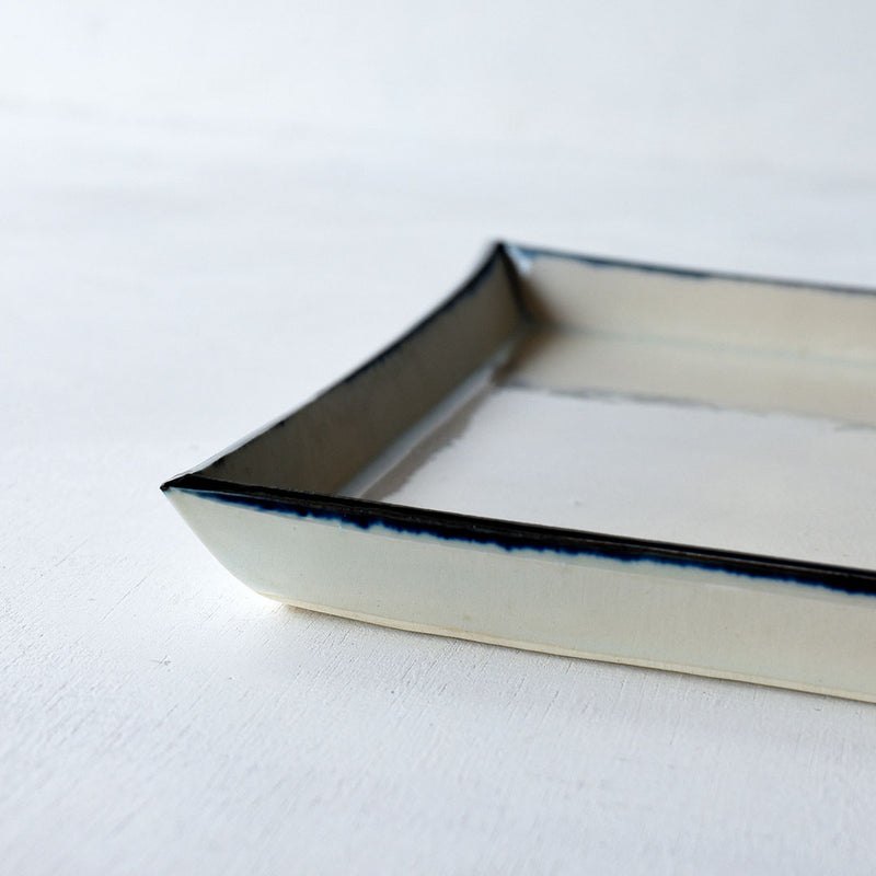 Rectangle Plate 26㎝ x 20㎝ Blue Rim