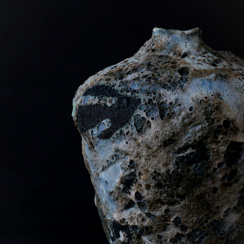 ●25-IY-4 Vase
