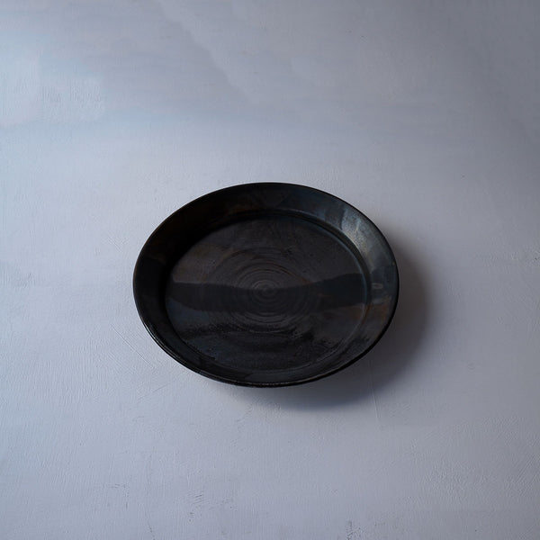 ●25-YT48 Yohen Black Karatsu Plate
