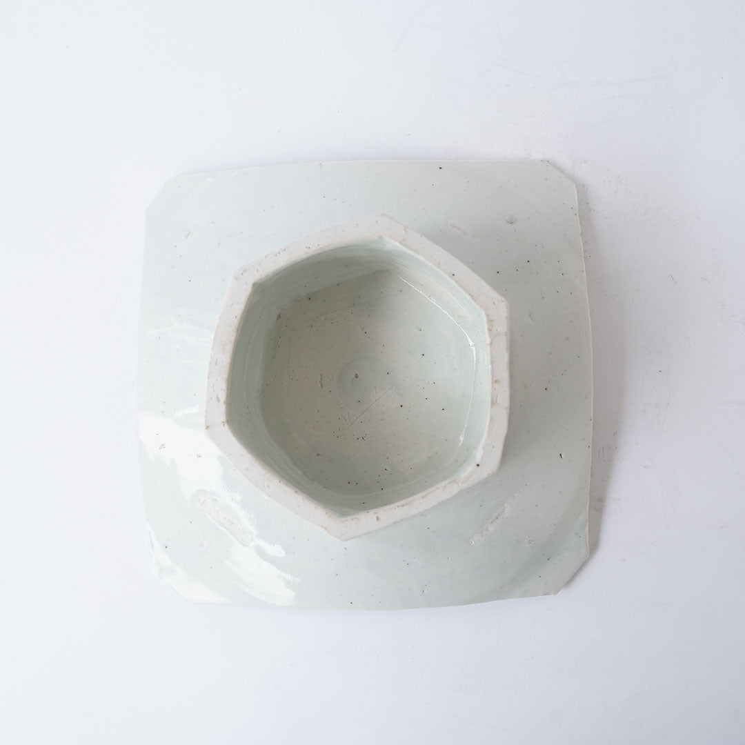 23-5 Shingo Oka Square Comport Plate with Angled Corners (Blue Underglaze with Wild Grape Patterns)