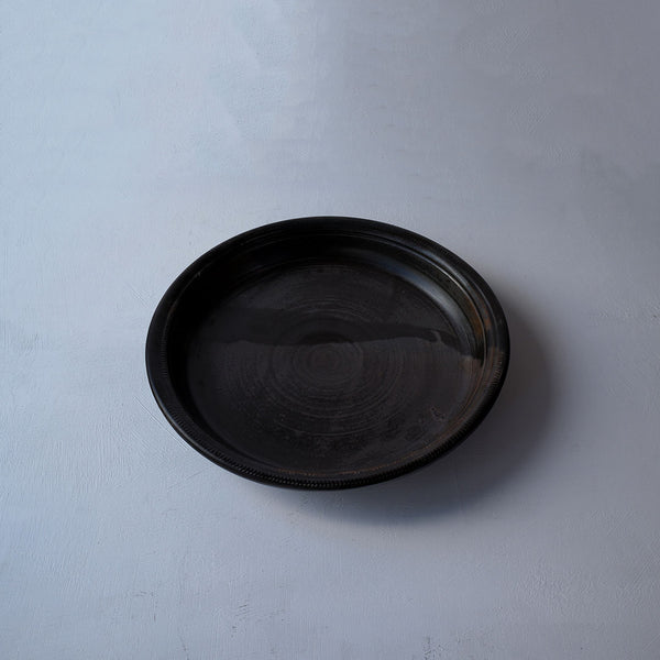 ●25-YT51 Black Karatsu Plate