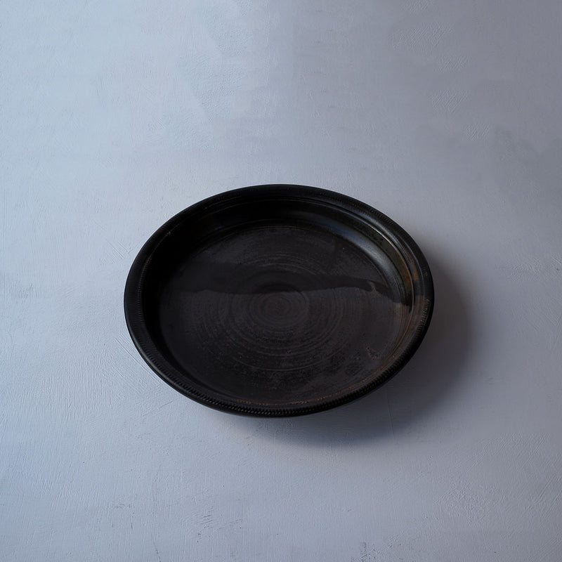 ●25-YT51 Black Karatsu Plate