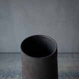 ●25-AF-57 花器 白・黒 B