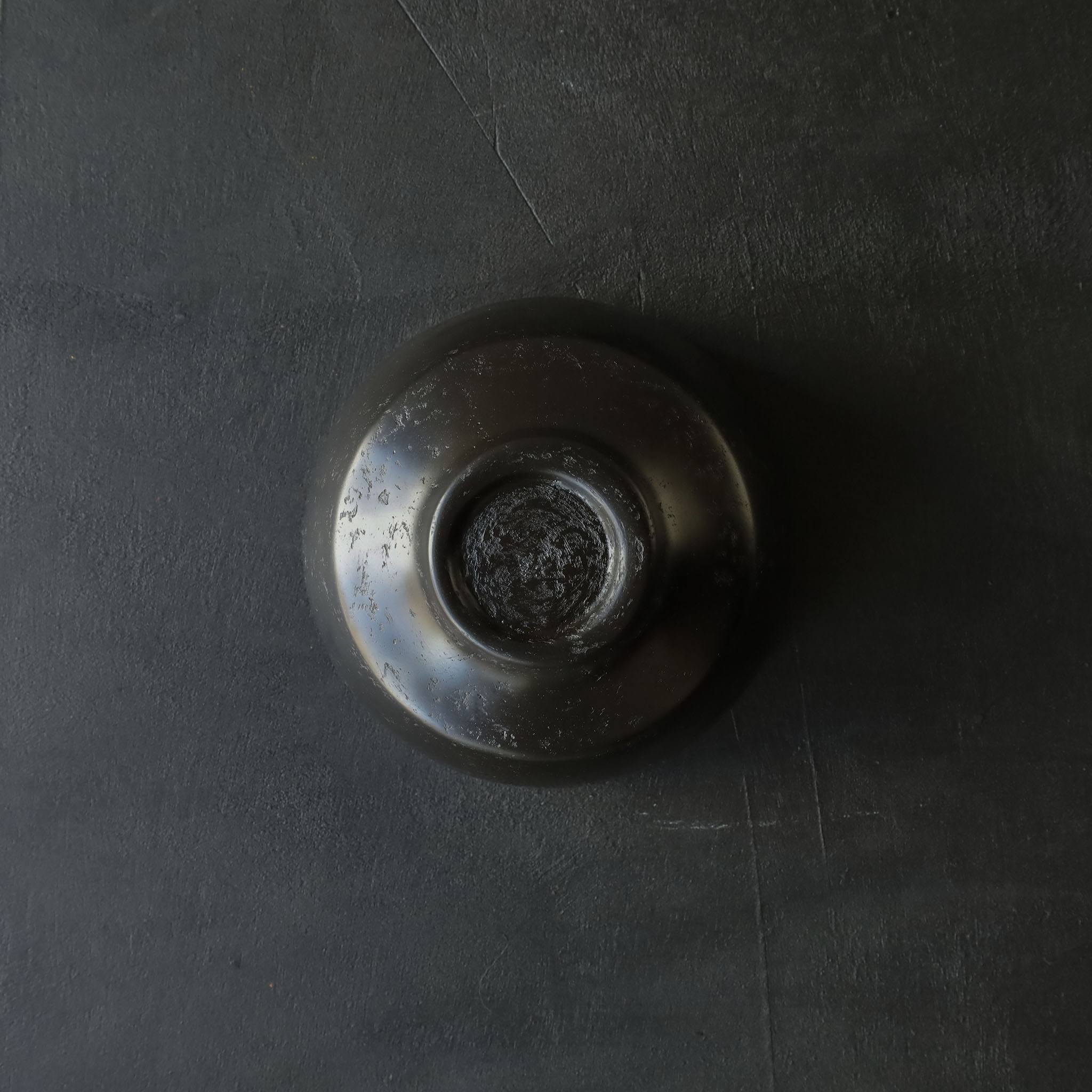 26-AS-7  Tsutsugata-wan (Cylindrical Large Bowl) – Black