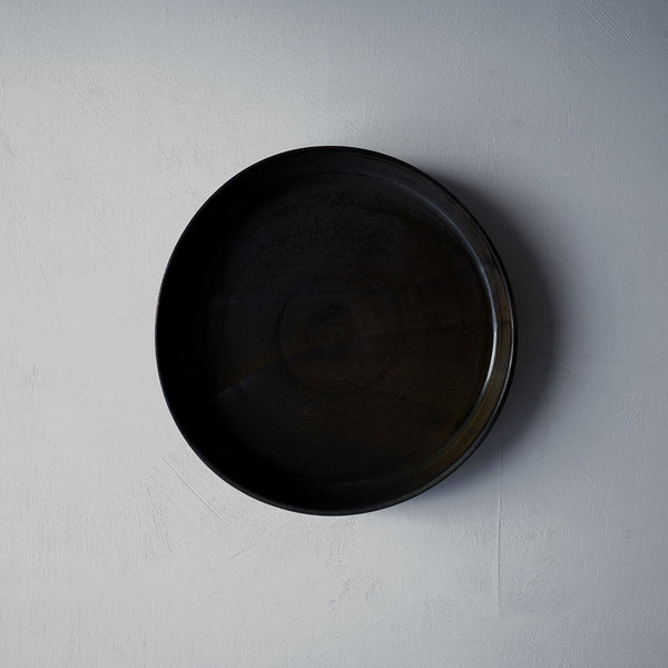 ●25-YT67 Black Karatsu Plate