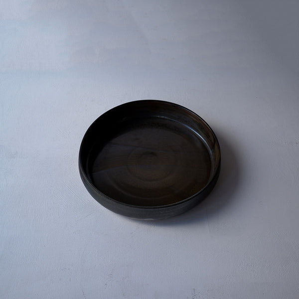 ●25-YT67 Black Karatsu Plate