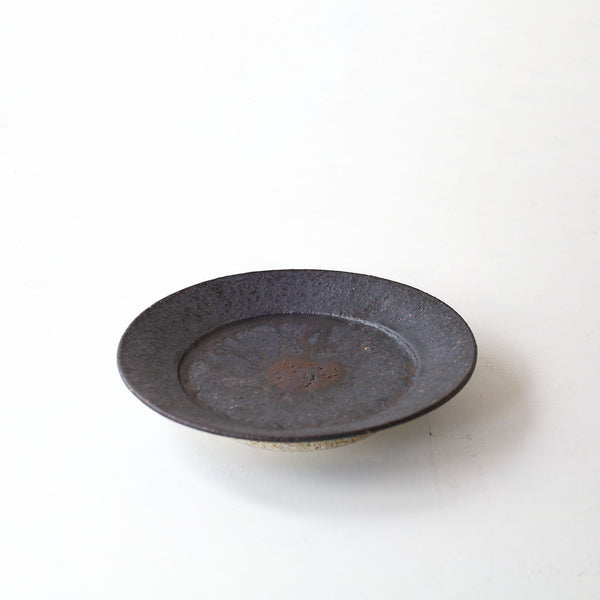 ●24-MM Miyagi Pottery 22cm Rim Plate with Black Glaze