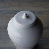 ●24-TS 71 Tomoko Sakai - White Glaze Lidded Vase