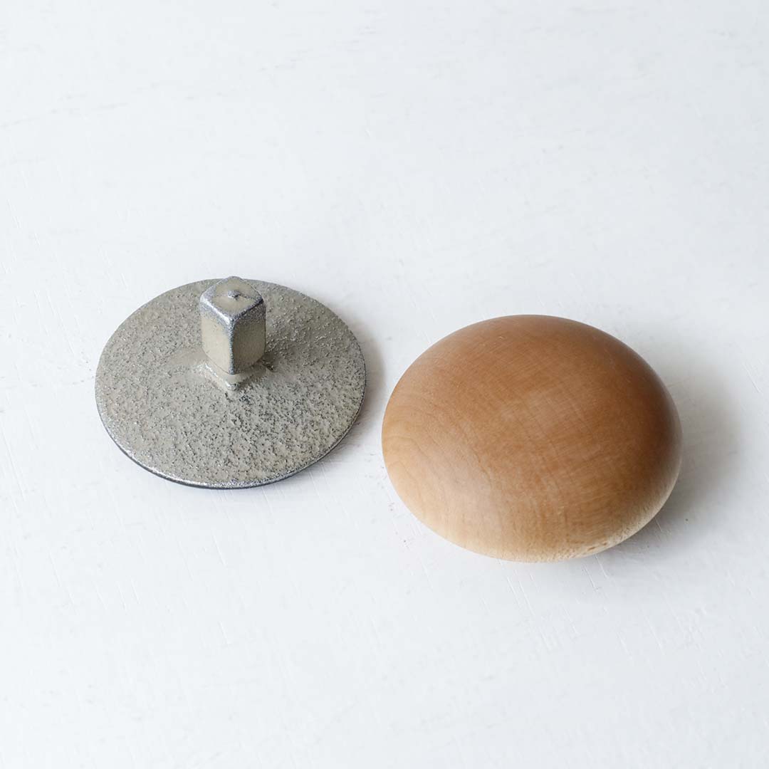 空間鋳造 鉄急須 Egg 中 Greige 鉄蓋+木蓋(イタヤカエデ)