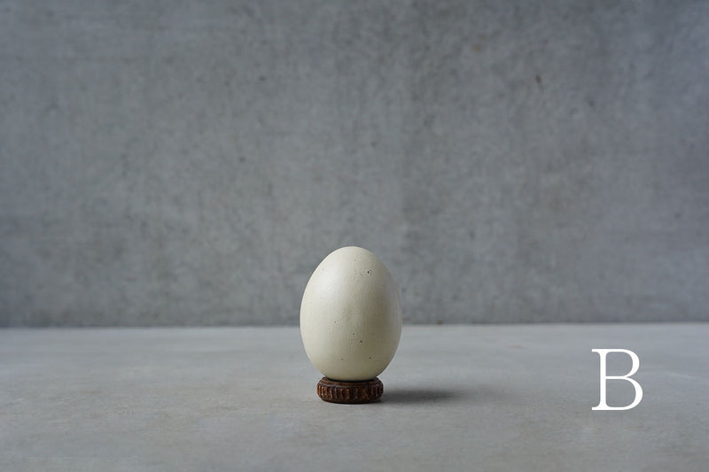 ●24-NM 30 Norihisa Mizuta / egg object (Low pedestal)