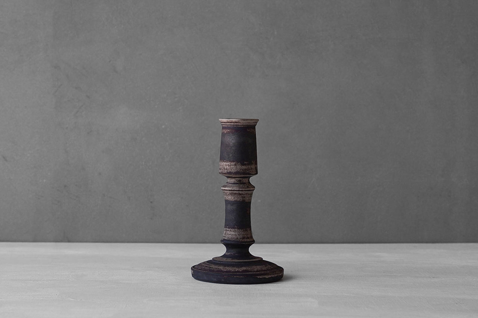 服部竜也 さん 燭台 服部竜也 錆銀彩 燭台 – 雨晴/AMAHARE