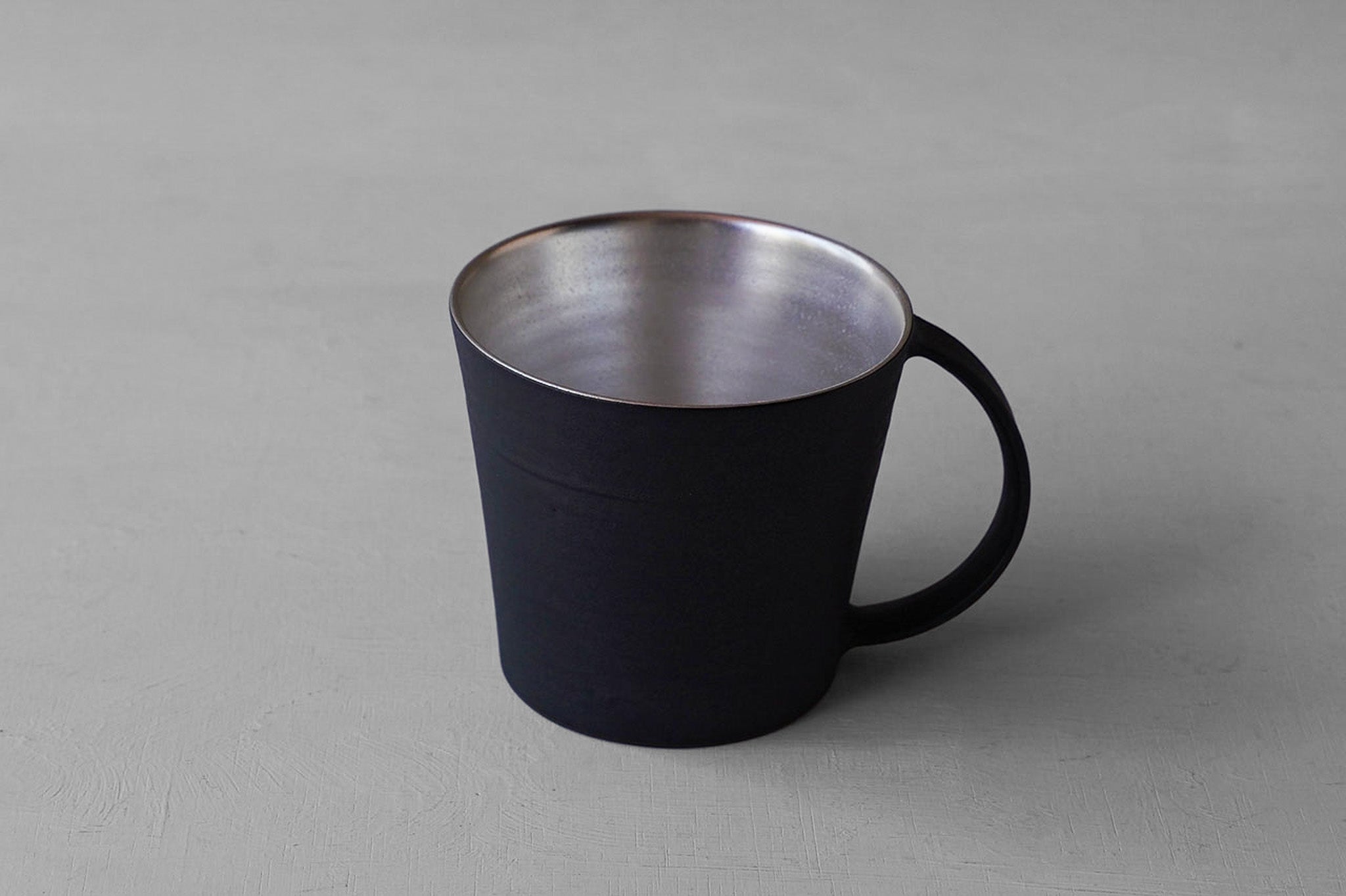Tatsuya Hattori Black Silver Glaze Mug M