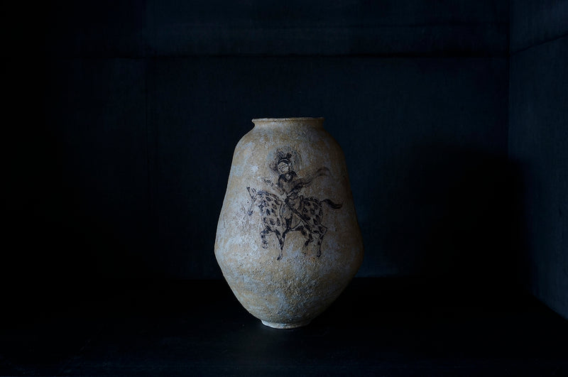 ●25-IM57 Painted Grayware Jar – Traveler