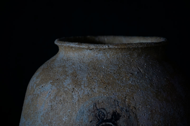 ●25-IM57 Painted Grayware Jar – Traveler